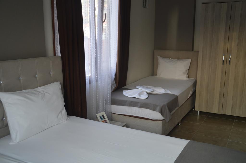 Hotel Hugo Altınoluk Rum bild